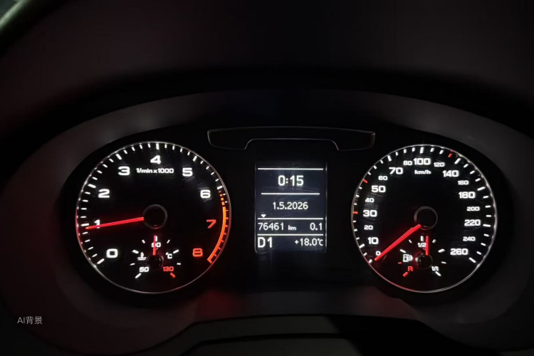 Audi Q3 2018 car image #13