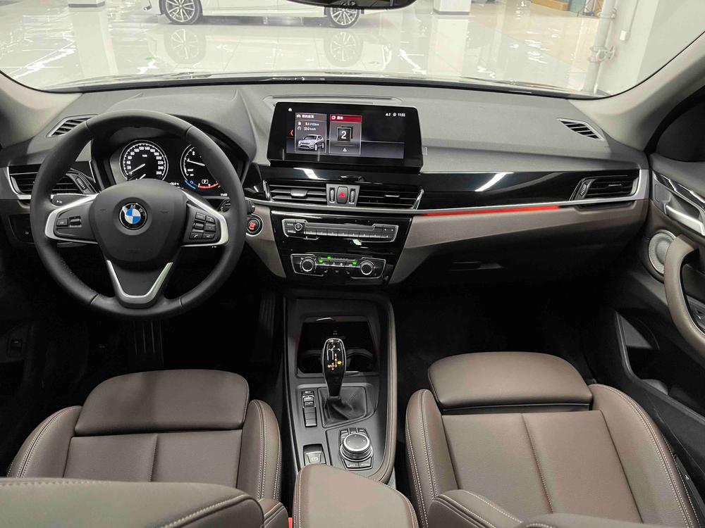 BMW X1 2022 imagen de coche #13