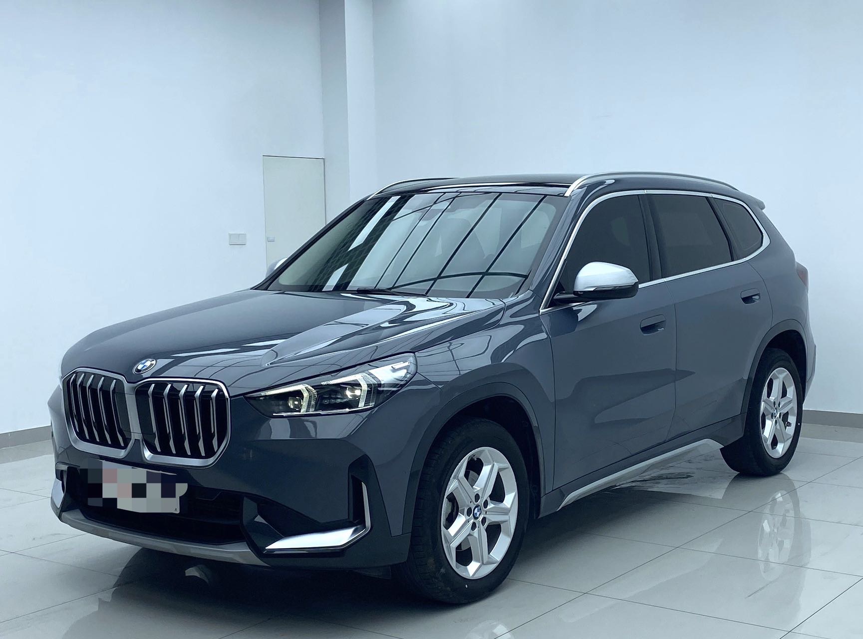 BMW X1 2024 car image 