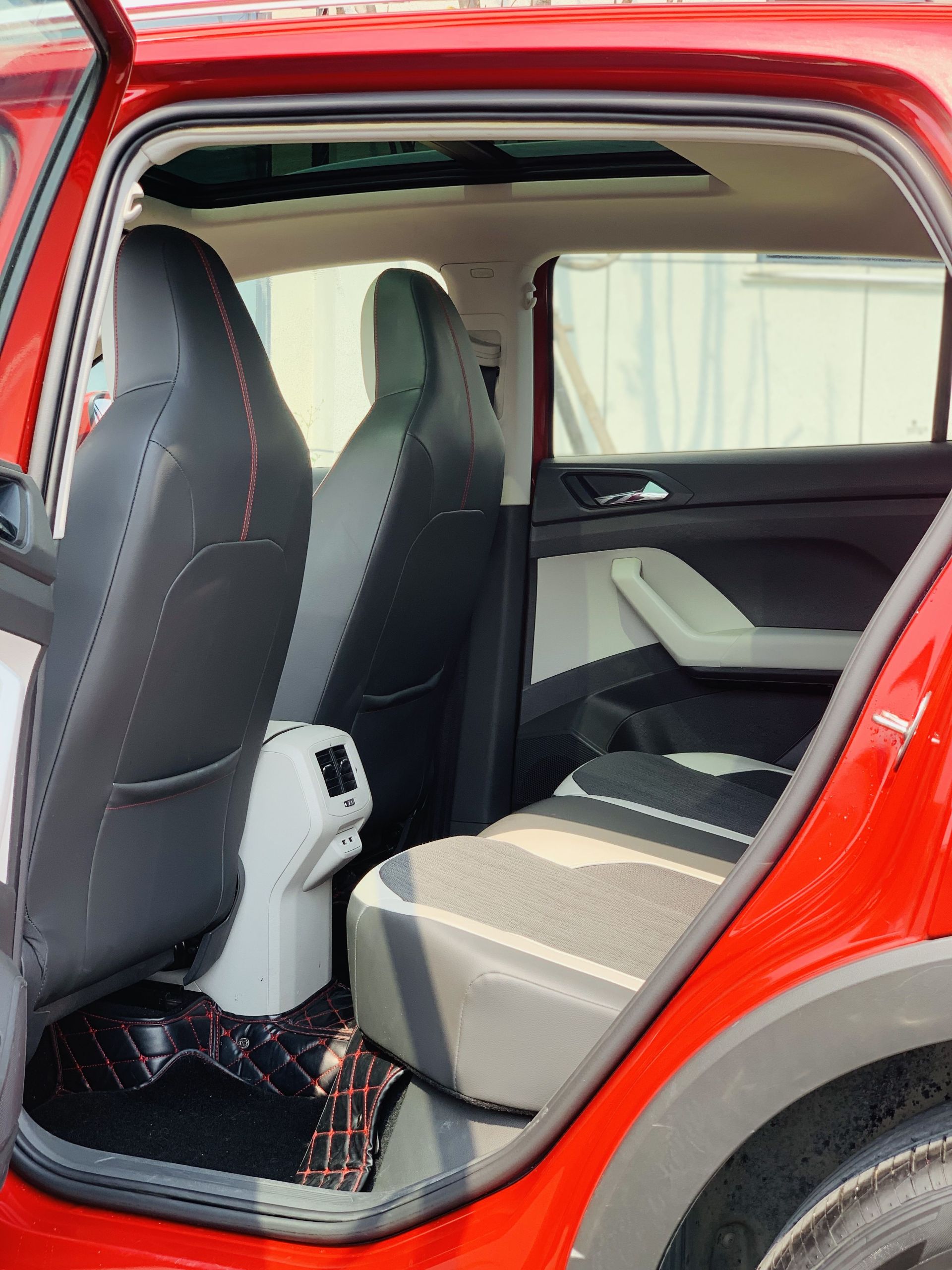 Volkswagen T-Cross 2020 #12 Volkswagen T-Cross 2020 immagine di auto #12