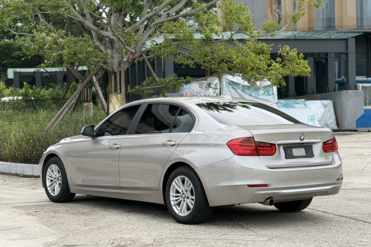 BMW 3 Series 2015 #9 BMW 3 Series 2015 car image #9