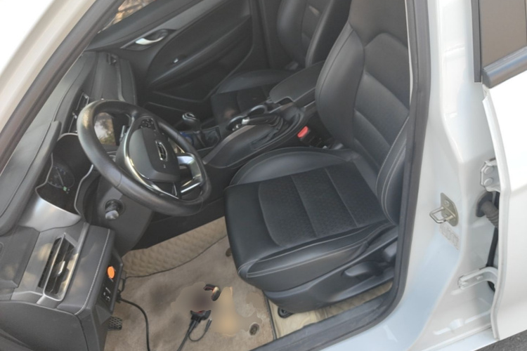 GEELY Emgrand 2021 #15 GEELY Emgrand 2021 car image #15