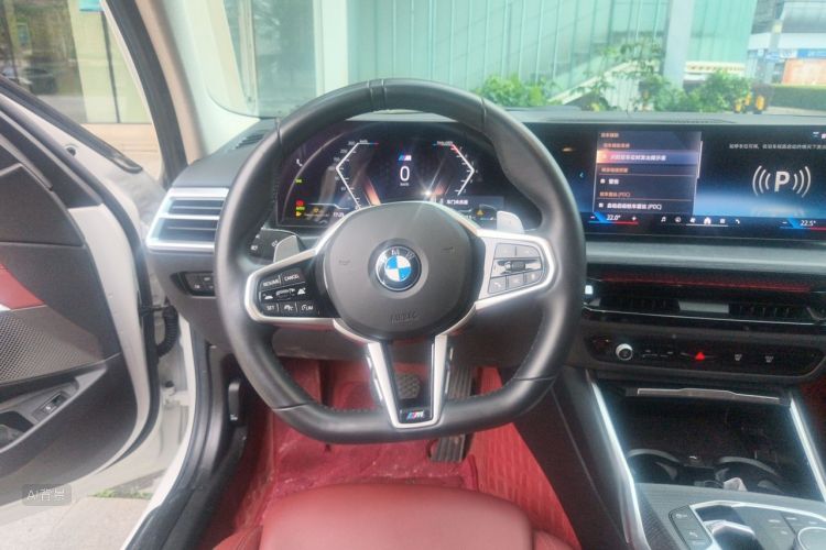 BMW 3 Series 2025 car image #12