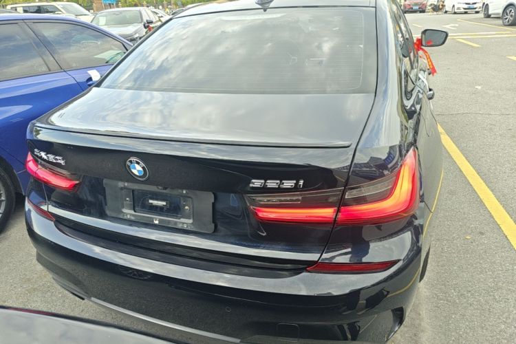 BMW 3 Series 2021 car image #6
