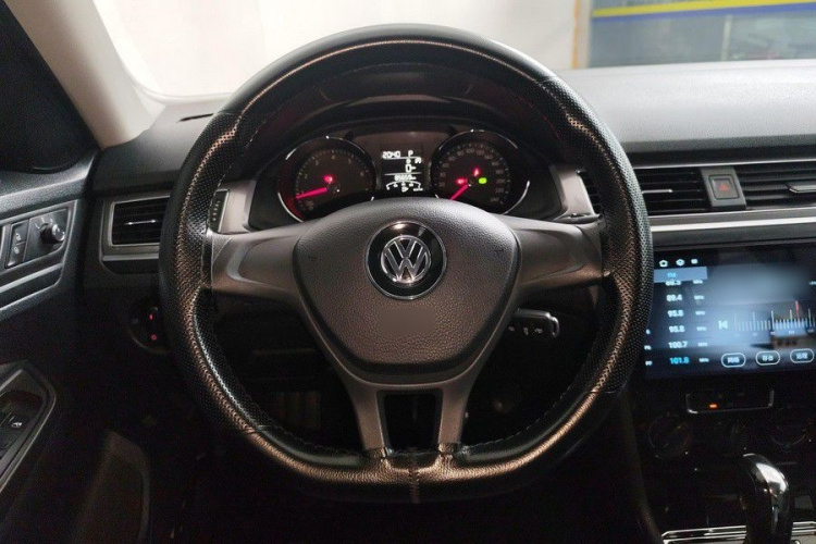 Volkswagen Bora 2022 car image #21