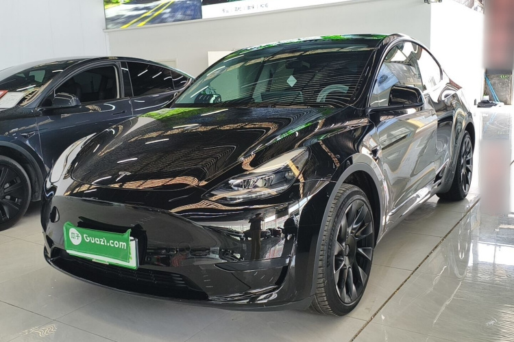 Tesla Model Y 2024 #2 Tesla Model Y 2024 car image #2