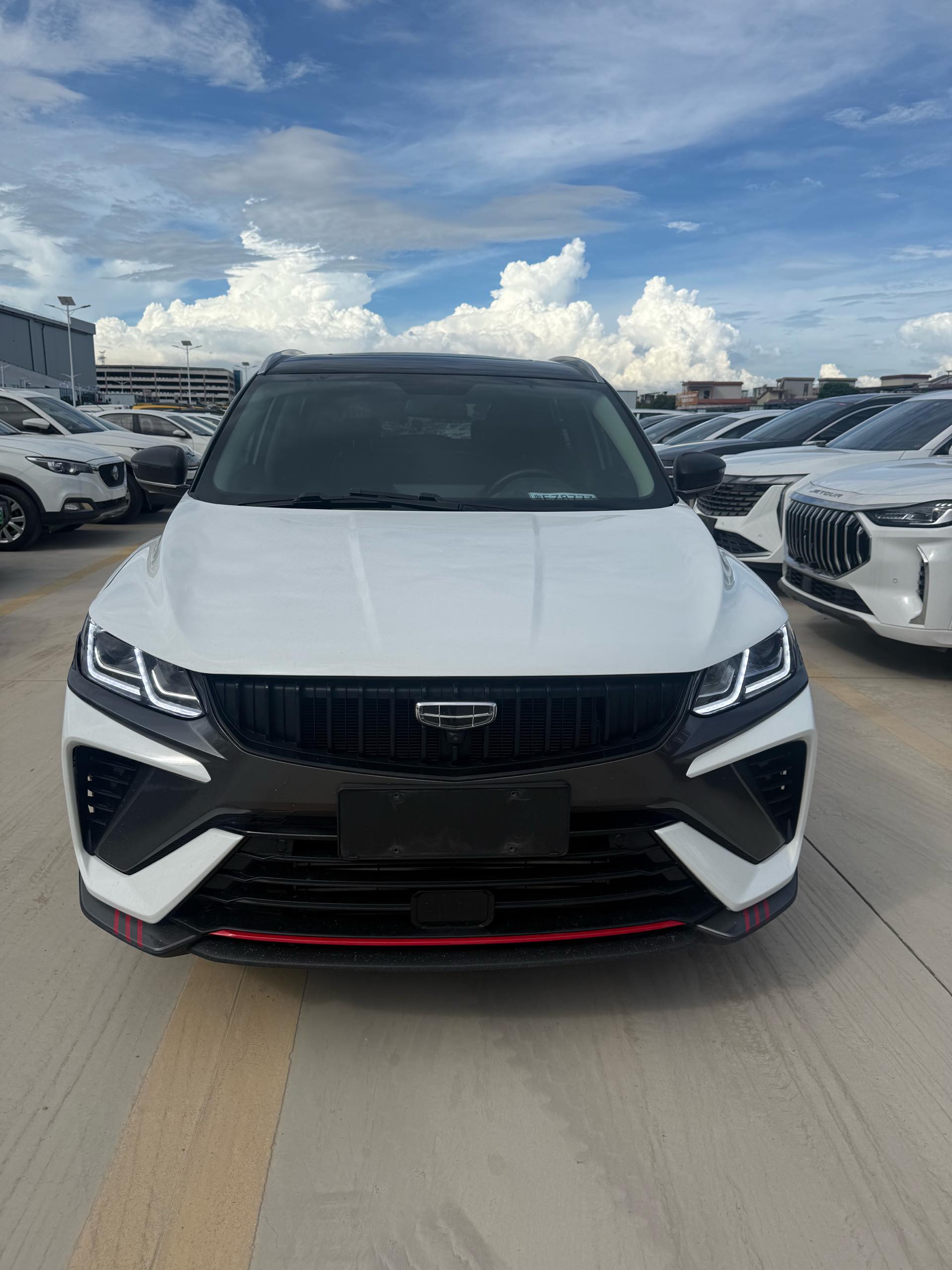 GEELY Coolray 2024 изображение автомобиля #2