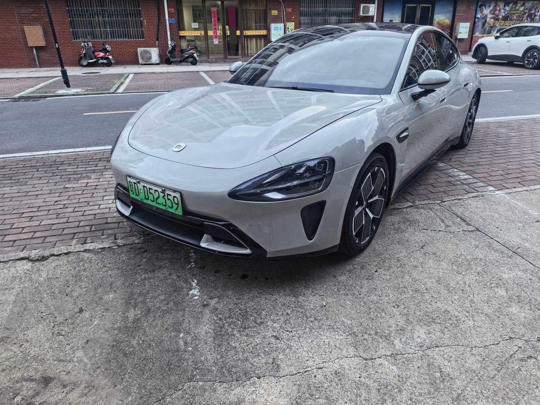 MI SU7 2025 car image 