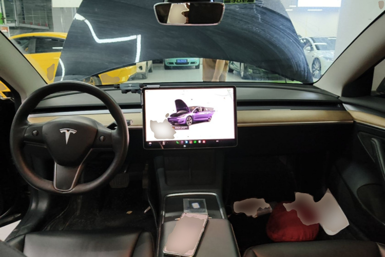 Tesla Model 3 2022 car image #10