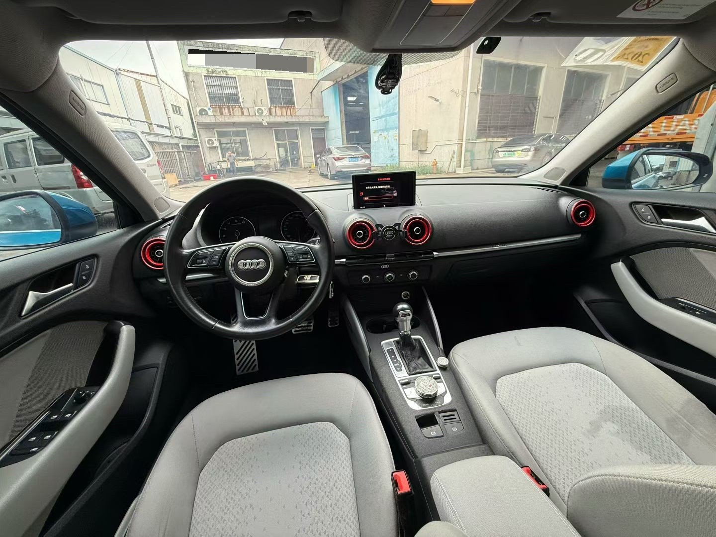2018 imagen de coche #8