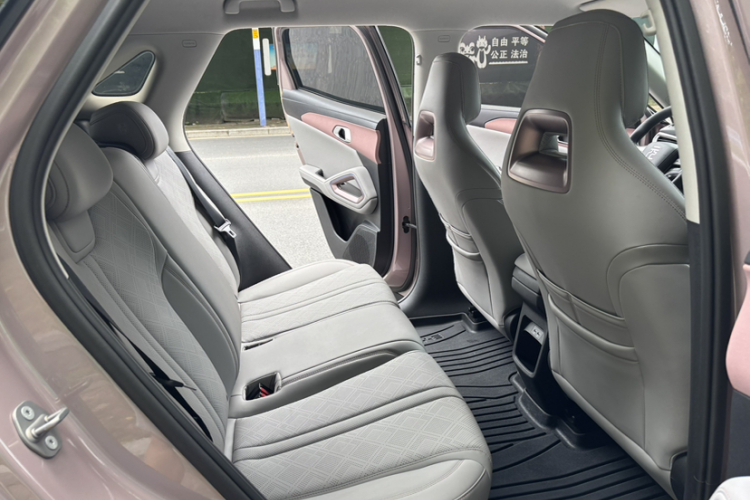 BYD YuanUP 2024 car image #26