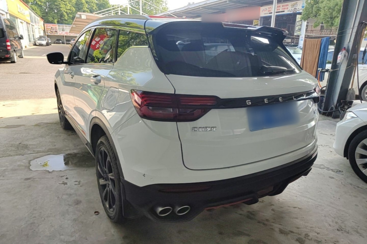 GEELY Coolray 2022 immagine di auto #5