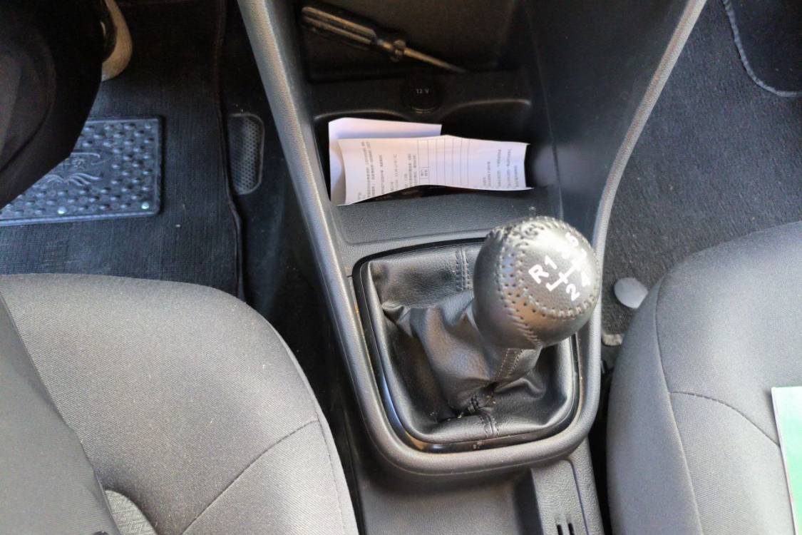 Volkswagen Santana 2015 car image #29