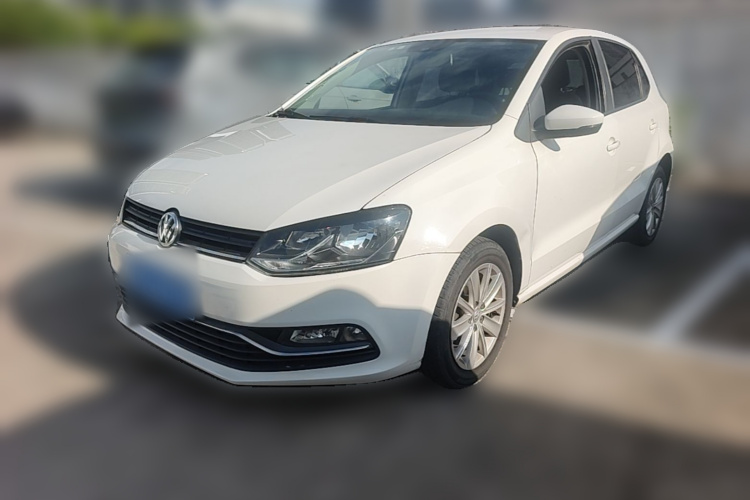 Volkswagen Polo 2016 car image #2