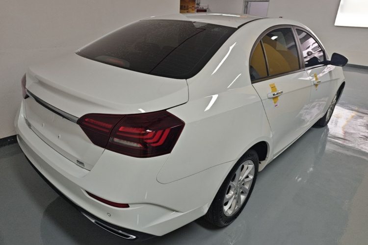 GEELY Emgrand 2021 #7 GEELY Emgrand 2021 car image #7