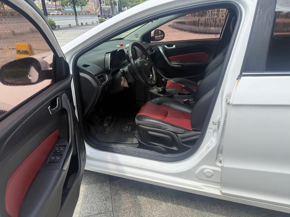 Chery Arrizo 5 2017 immagine di auto #8