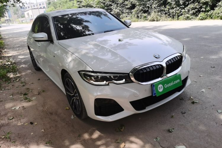 BMW 3 Series 2022 #6 BMW 3 Series 2022 car image #6