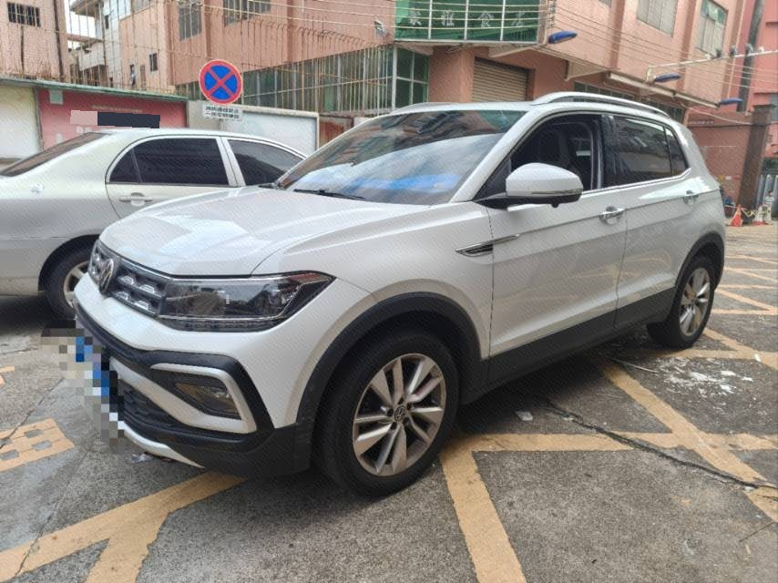 2023 2023 immagine di auto