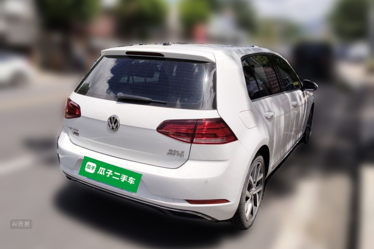 Volkswagen Golf 2020 car image #7
