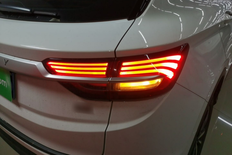 GEELY Coolray 2021 #8 GEELY Coolray 2021 car image #8
