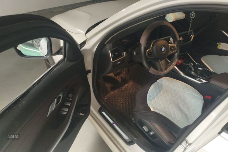 BMW 3 Series 2021 car image #18