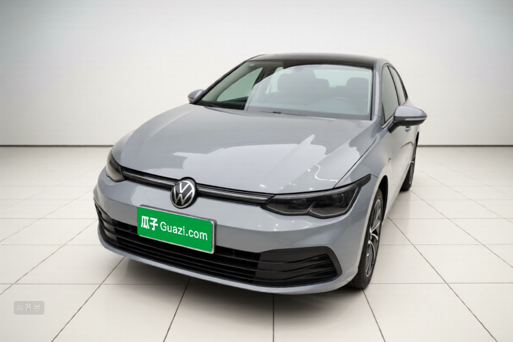 Volkswagen Golf 2024 car image #2