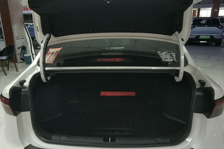 GEELY Emgrand 2022 #19 GEELY Emgrand 2022 car image #19