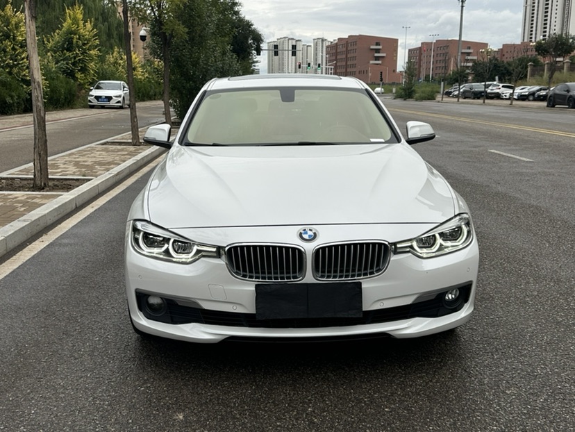 BMW 3 Series 2018 #2 BMW 3 Series 2018 car image #2