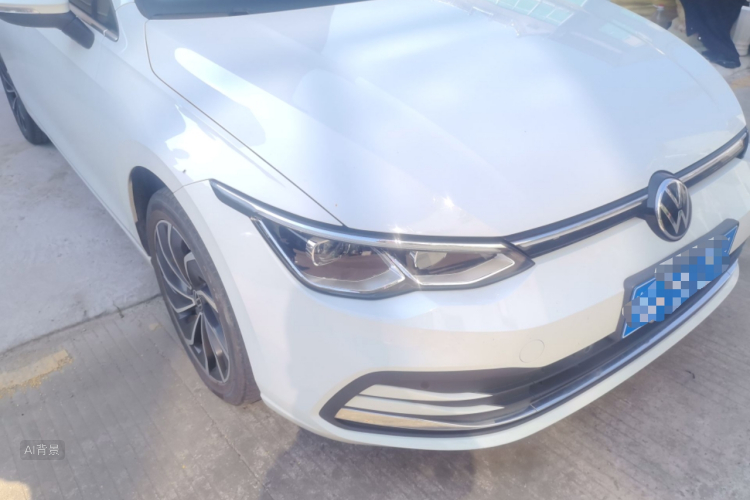 Volkswagen Golf 2024 car image #8