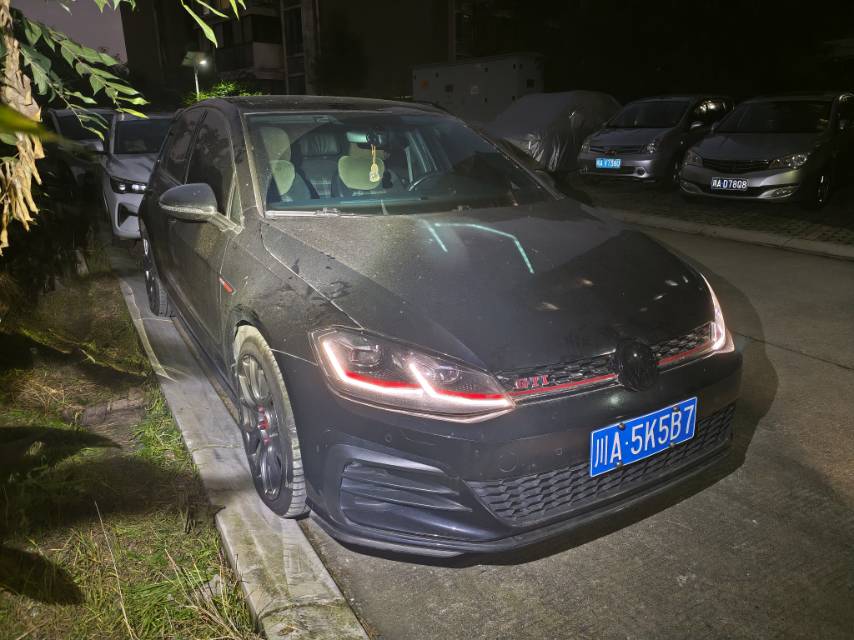 Volkswagen GolfGTI 2019 #3 Volkswagen GolfGTI 2019 car image #3
