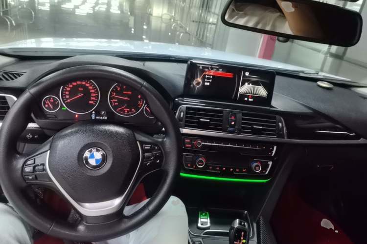 BMW 3 Series 2016 #10 BMW 3 Series 2016 car image #10