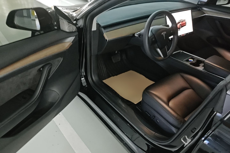 Tesla Model 3 2023 #16 Tesla Model 3 2023 car image #16