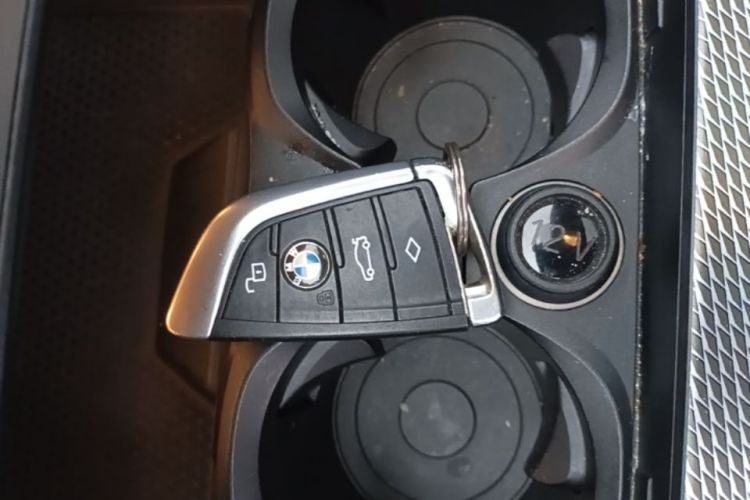 BMW 3 Series 2020 #9 BMW 3 Series 2020 car image #9