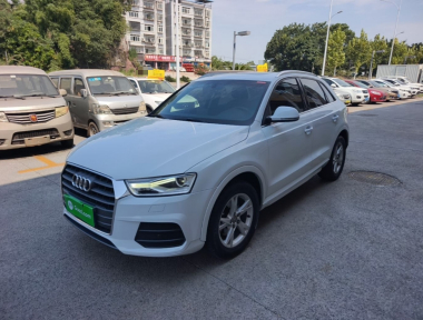Audi Q3 2017 Audi Q3 2017 immagine di auto