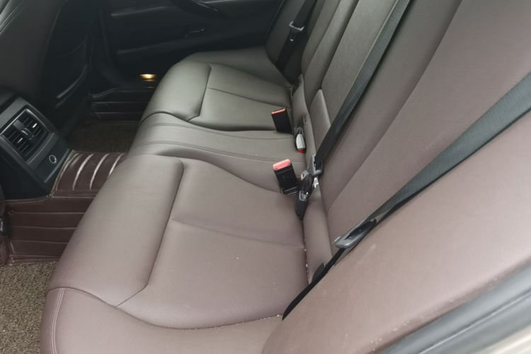 BMW 3 Series 2018 #17 BMW 3 Series 2018 car image #17