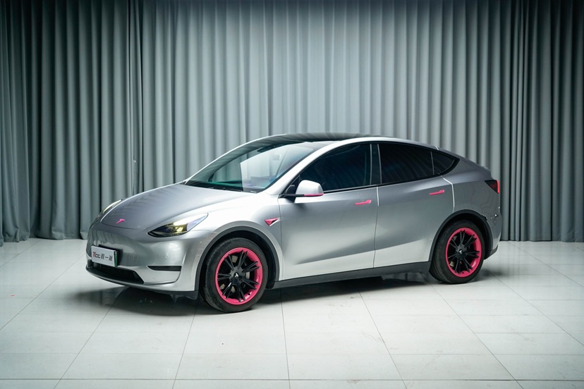 Tesla Model Y 2023 imagem de carro 