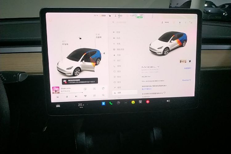 Tesla Model Y 2021 #13 Tesla Model Y 2021 car image #13