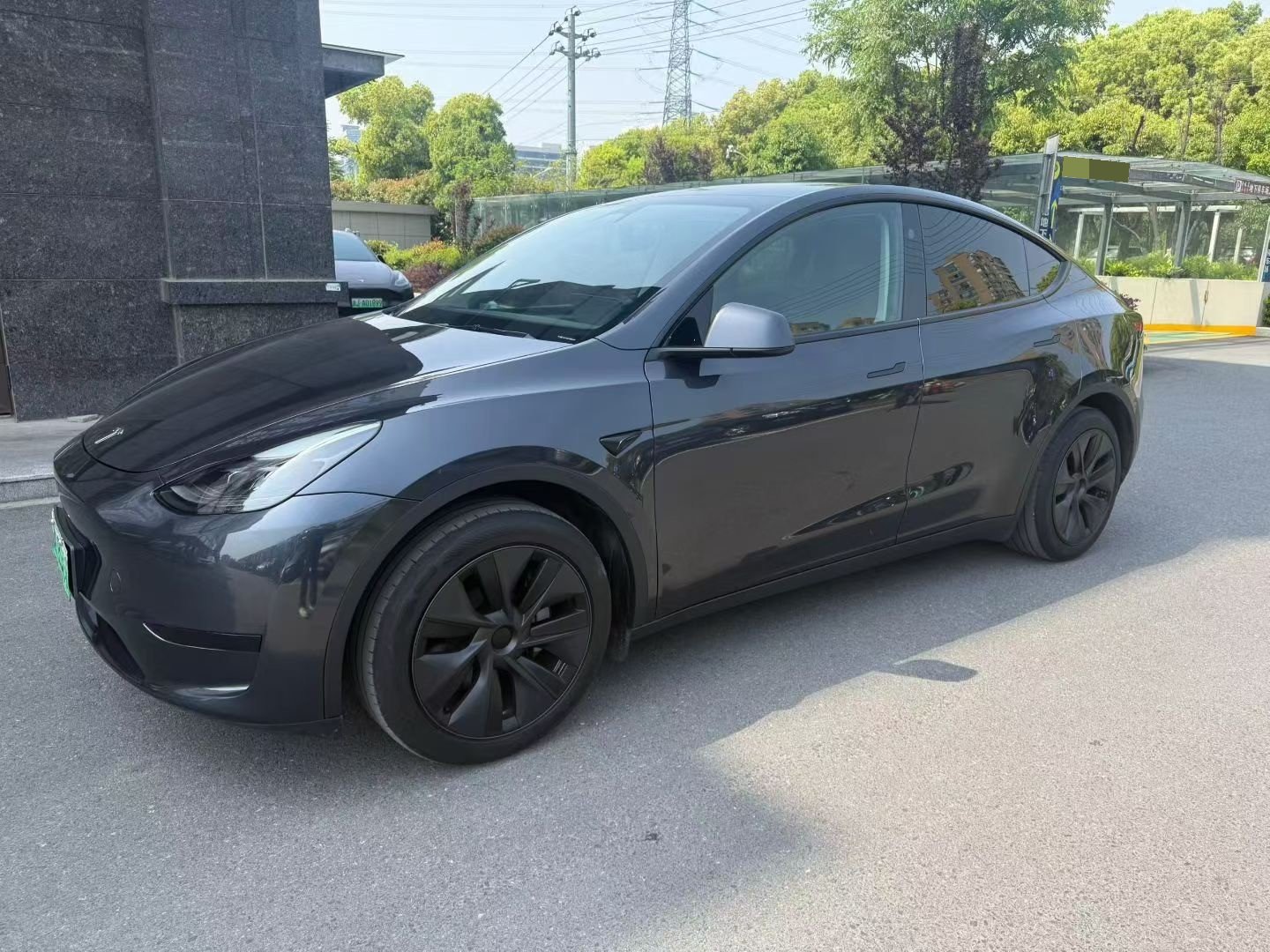 Tesla Model Y 2024 Tesla Model Y 2024 car image