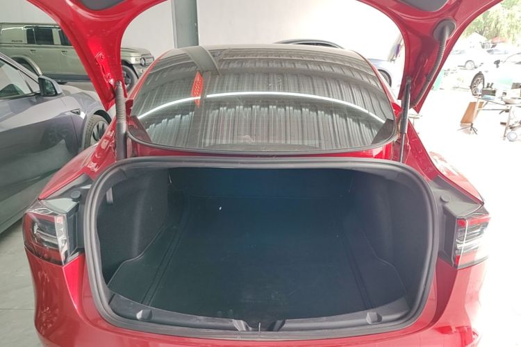 Tesla Model 3 2022 car image #19