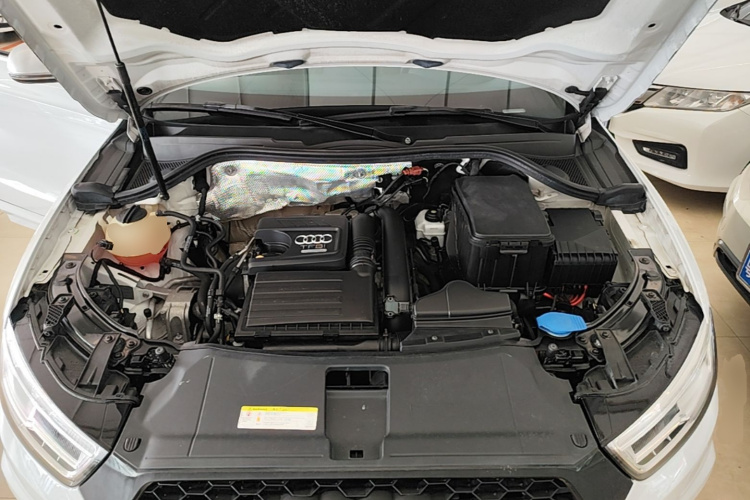 Audi Q3 2018 #20 Audi Q3 2018 car image #20