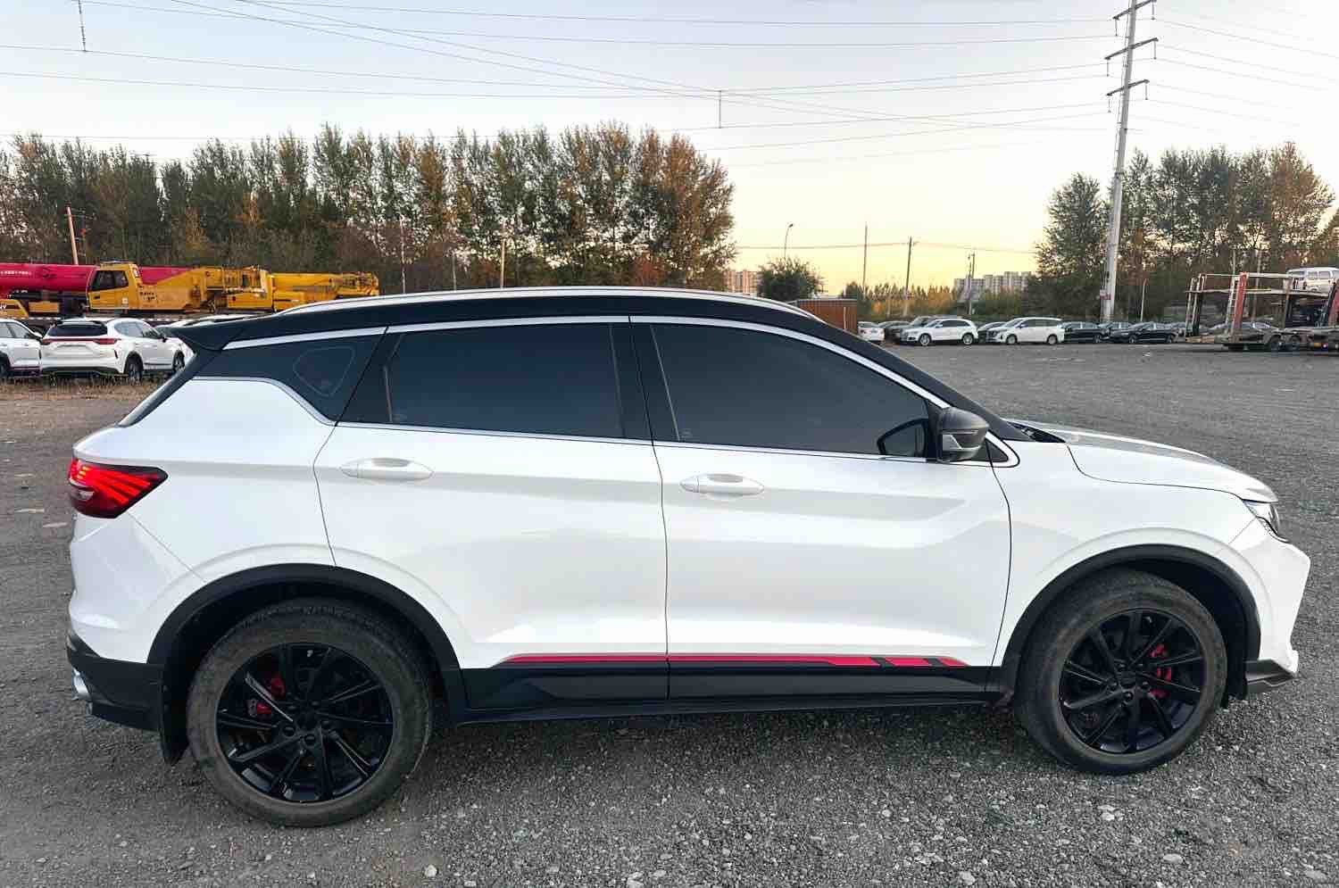 GEELY Coolray 2023 #8 GEELY Coolray 2023 صورة سيارة #8