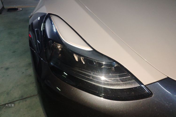 Tesla Model Y 2024 #8 Tesla Model Y 2024 car image #8