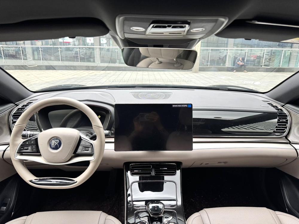 BYD Han 2024 car image #8