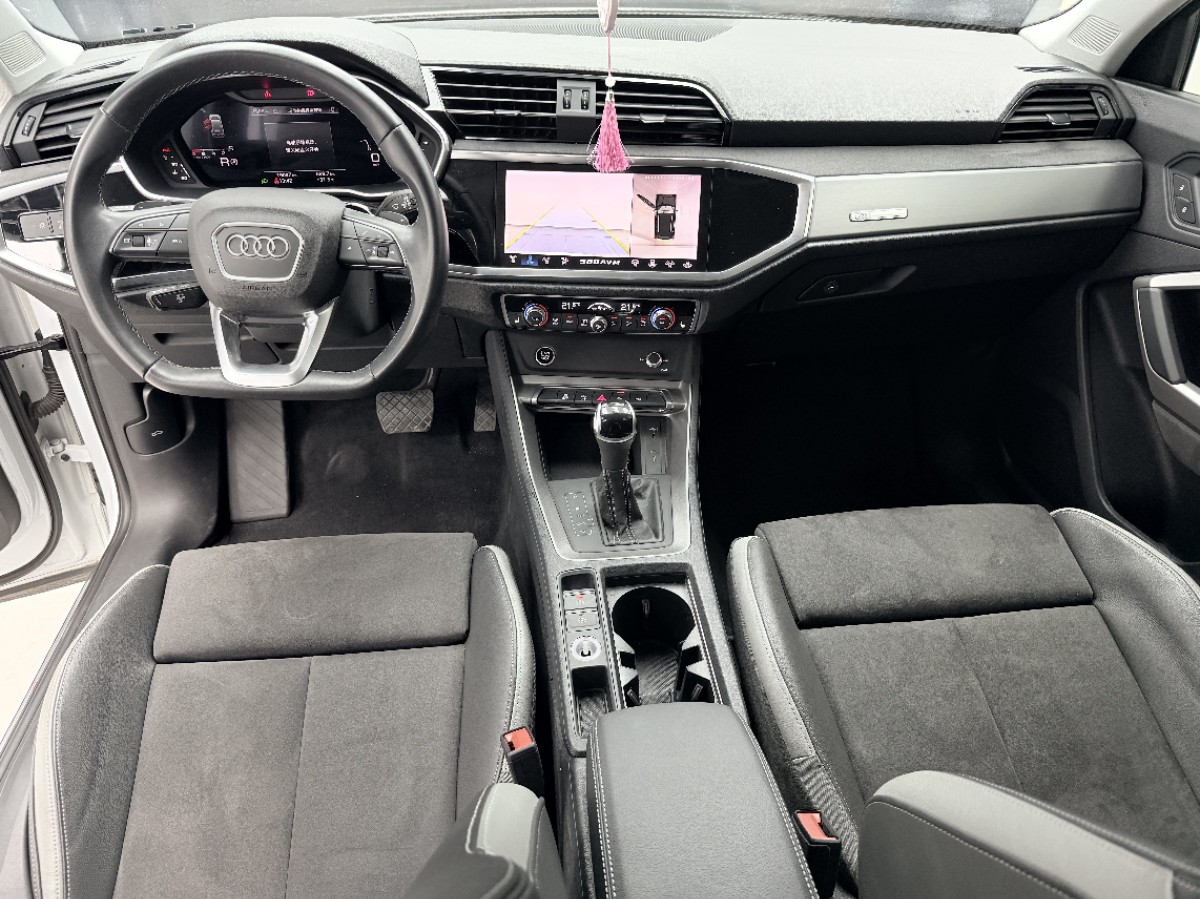 Audi Q3 2022 #2 Audi Q3 2022 car image #2