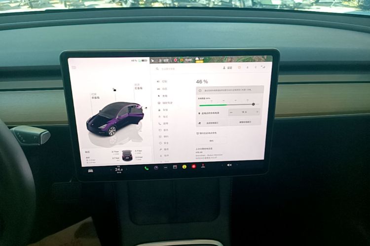 Tesla Model Y 2022 car image #13