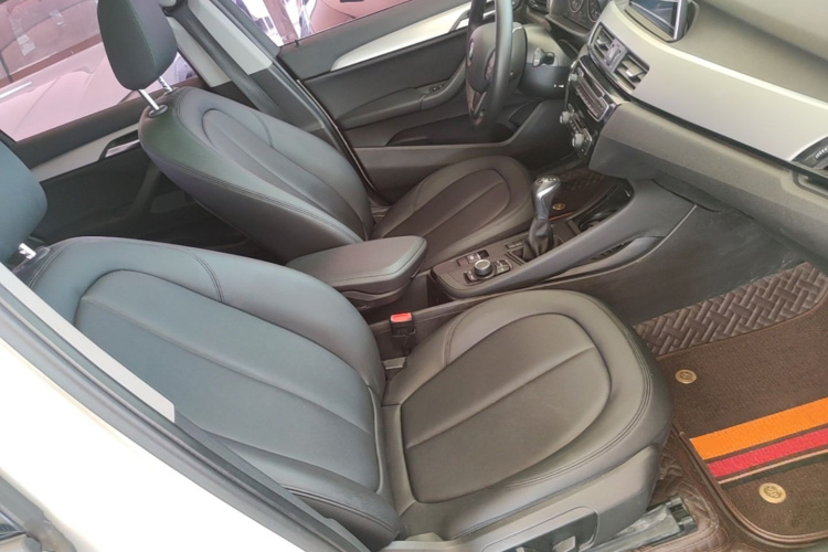 BMW X1 2018 #24 BMW X1 2018 imagen de coche #24