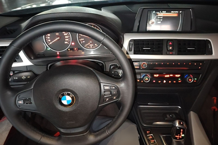 BMW 3 Series 2015 #11 BMW 3 Series 2015 car image #11
