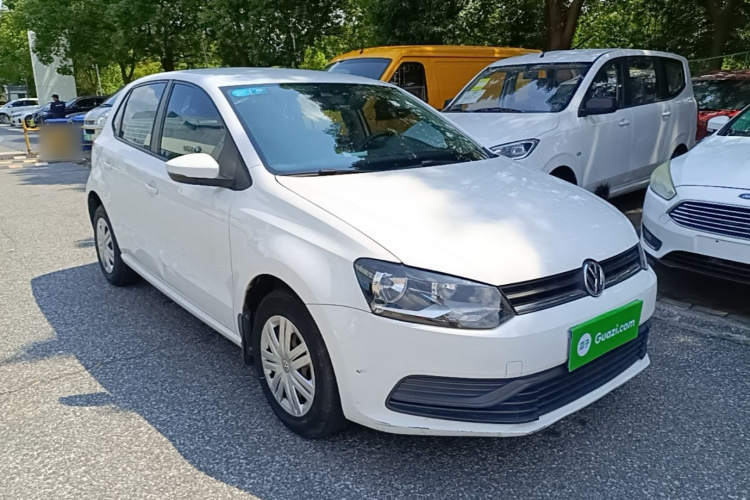 Volkswagen Polo 2016 car image #6