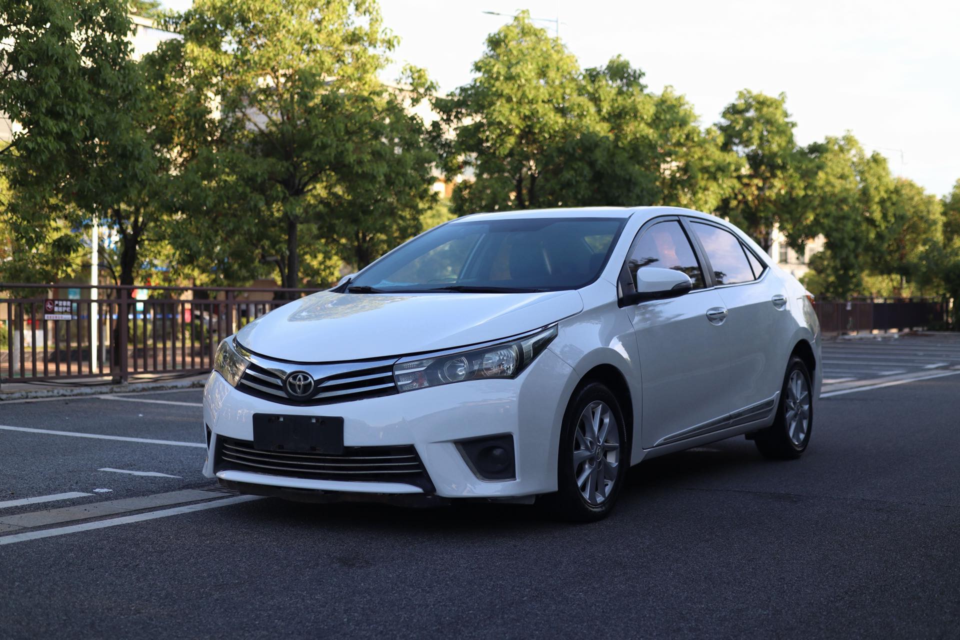 Toyota Corolla 2015 car image 