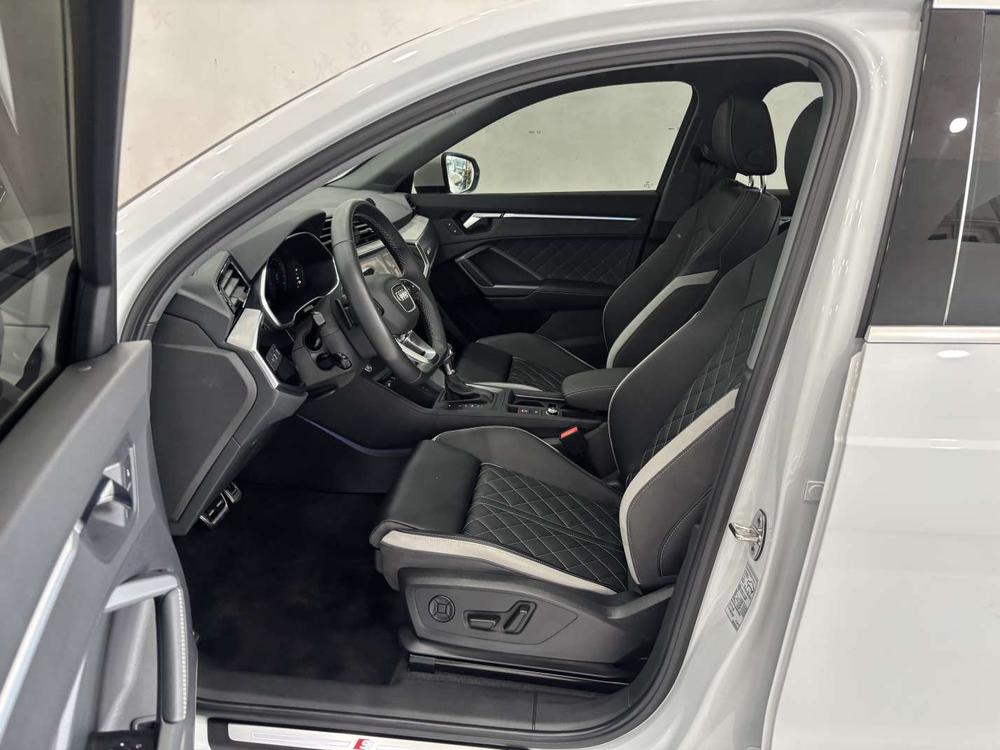 Audi Q3 2025 صورة سيارة #24